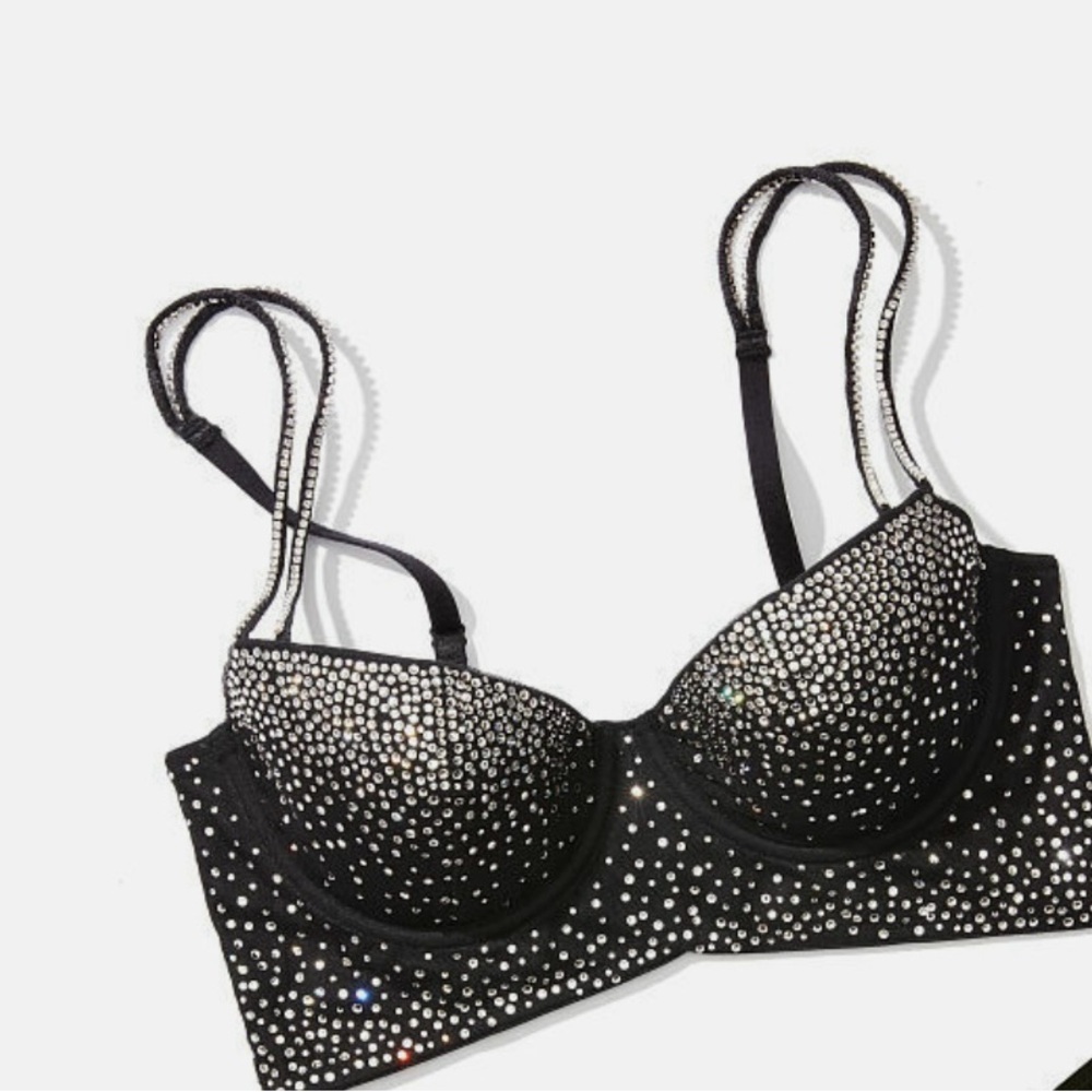 Victoria's Secret Black Fantasy Bra with‎ Swarovski Crystals Limited Edition